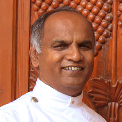 Rev Moni Mathew