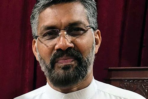 rev-saji-thomas-mundgod